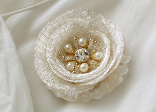 オートクチュール刺繍制作例 ブローチ